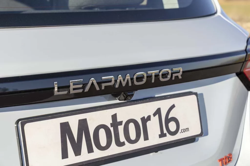 Comparativa Dacia Spring Extreme Electric 65 frente a Leapmotor T03 Design: no te compliques la vida 17 Motor16 Leapmotor T03 6 Motor16