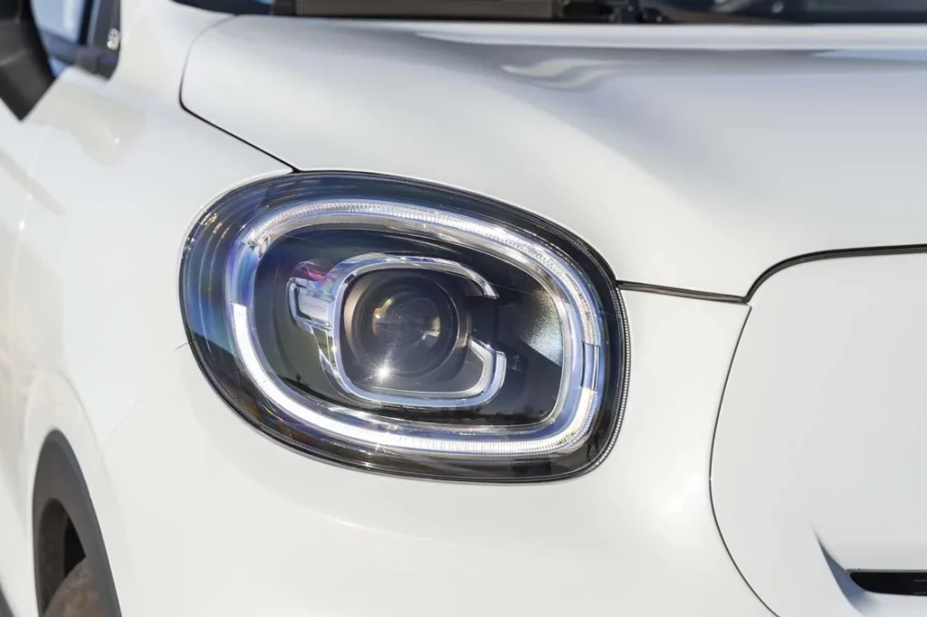 Comparativa Dacia Spring Extreme Electric 65 frente a Leapmotor T03 Design: no te compliques la vida 19 Motor16 Leapmotor T03 8 Motor16