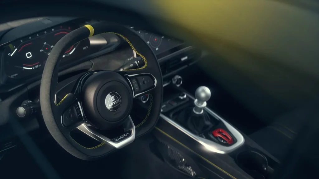 Lotus saca aún más brillo a su Emira para celebrar sus cuatro primaveras 16 Motor16 Lotus Emira Turbo SE Racing Line Steering Wheel Motor16