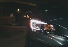 Ten mucho cuidado: La DGT habla claro sobre el tipo de luces que puedes llevar