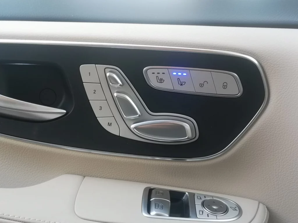 Prueba del Mercedes V 300 d Exclusive Largo: El coche que no querrás conducir 19 Motor16 Mercedes V 300 d Exclusive Largo 12 Motor16