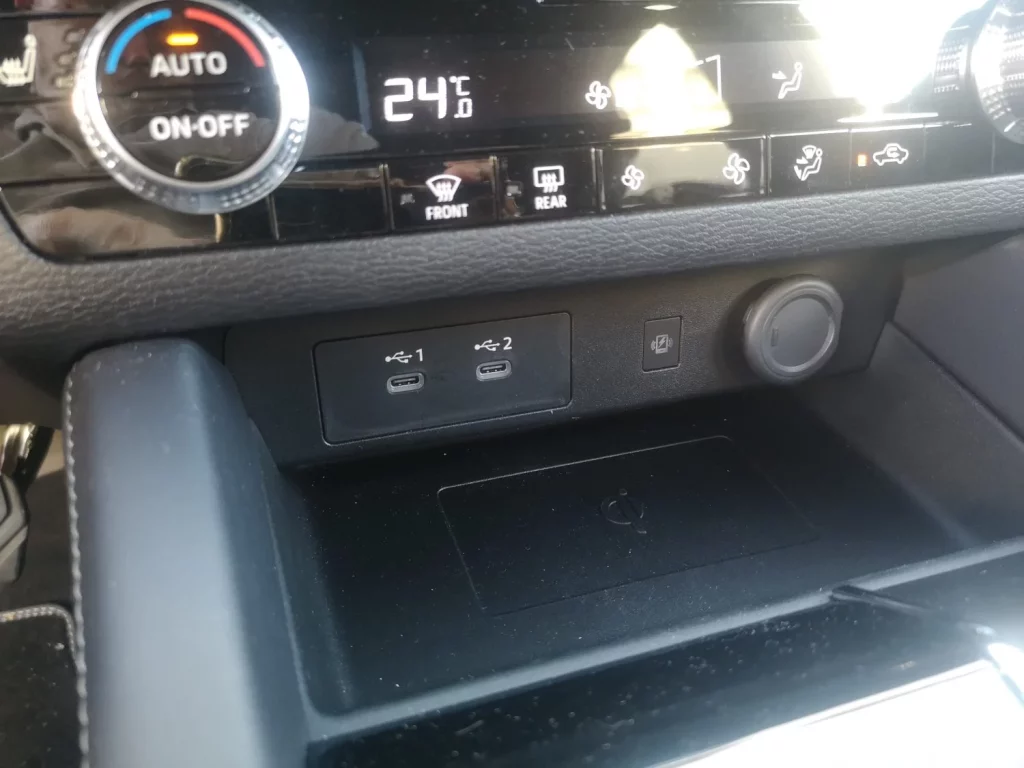 Probamos el Mitsubishi Outlander PHEV Kaiteki: Fiel a la tradición 19 Motor16 Mitsubishi Outlander PHEV Kaiteki 22 Motor16