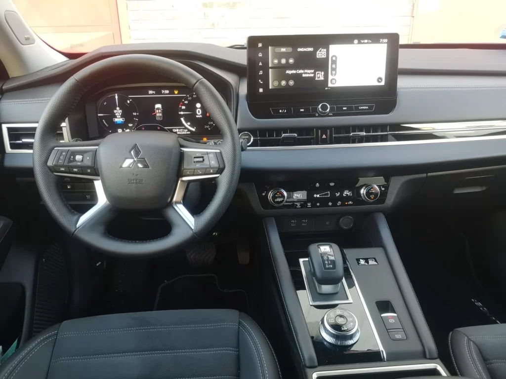 Probamos el Mitsubishi Outlander PHEV Kaiteki: Fiel a la tradición 2 Motor16 Mitsubishi Outlander PHEV Kaiteki 23 Motor16