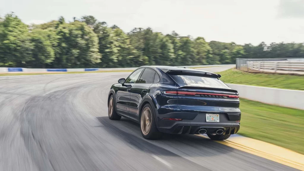 Porsche vuelve a pulverizar récords de velocidad en Road Atlanta 2 Motor16 Porsche Cayenne Turbo GT