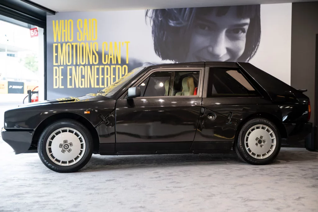 Renace, a los 40 años, el mítico Pirelli P Zero original 5 Motor16 PIRELLI P ZERO LANCIA DELTA S4 STRADALE 3 Motor16