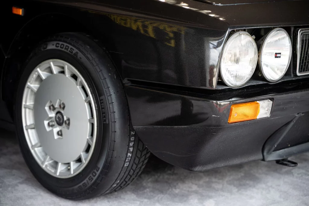 Renace, a los 40 años, el mítico Pirelli P Zero original 7 Motor16 PIRELLI P ZERO LANCIA DELTA S4 STRADALE 5 Motor16