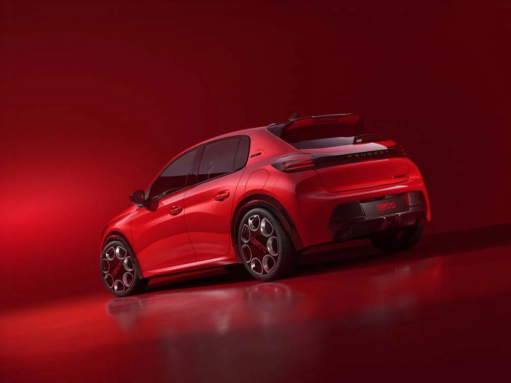 Nuevo Peugeot E-208 GTi: renace el espíritu GTI con más 'chispa' que nunca 1 Motor16 Peugeot E-208 GTi