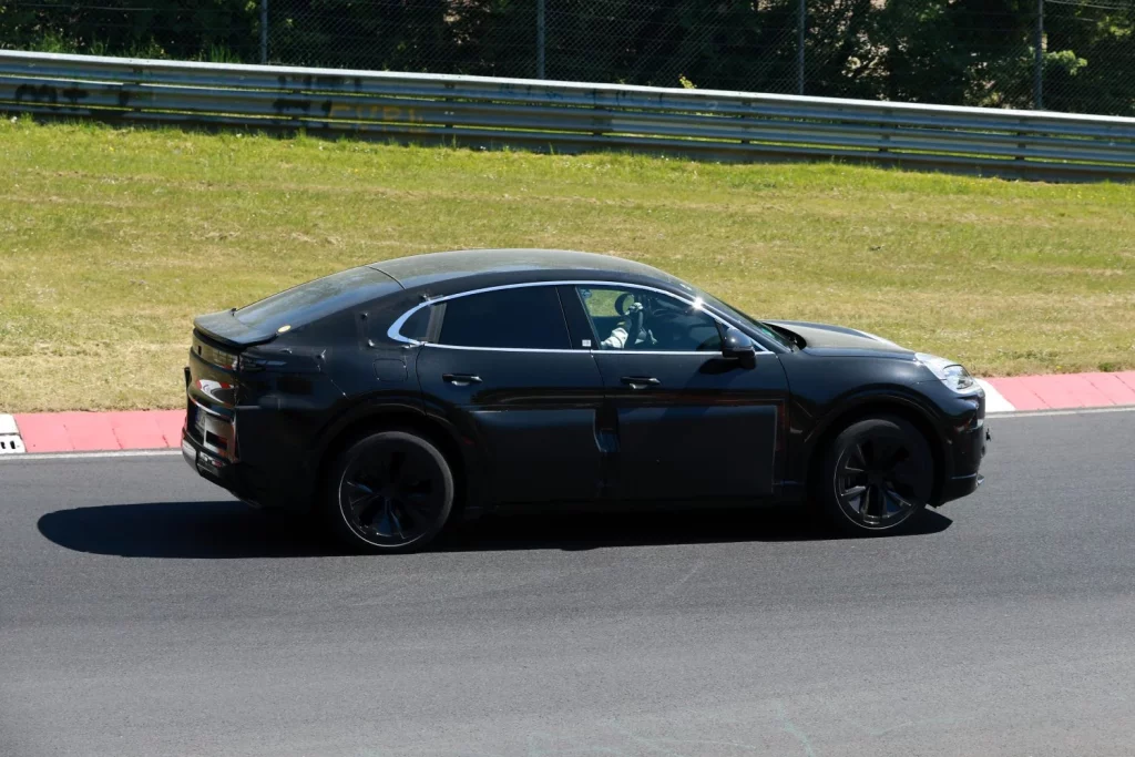 Así será el futuro, a medio y largo plazo, el Porsche Cayenne 30 Motor16 Porsche Cayenne Coupe EV 10 Motor16