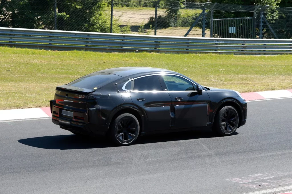 Así será el futuro, a medio y largo plazo, el Porsche Cayenne 2 Motor16 Porsche Cayenne Coupe EV 11 Motor16