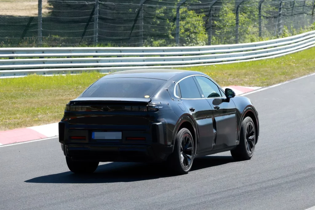 Así será el futuro, a medio y largo plazo, el Porsche Cayenne 34 Motor16 Porsche Cayenne Coupe EV 14 Motor16