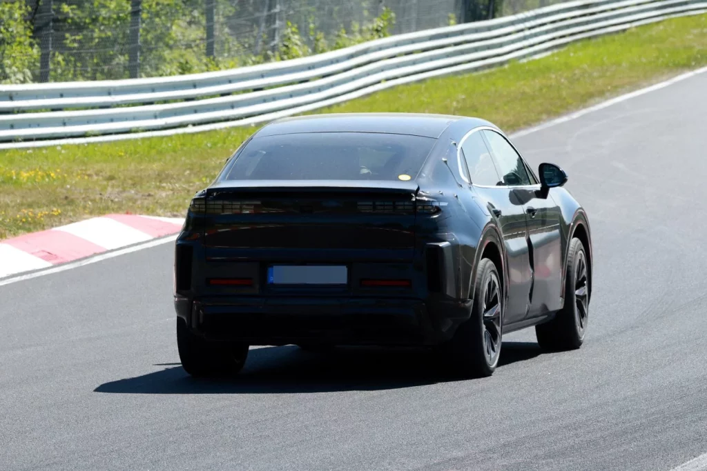 Así será el futuro, a medio y largo plazo, el Porsche Cayenne 35 Motor16 Porsche Cayenne Coupe EV 15 Motor16