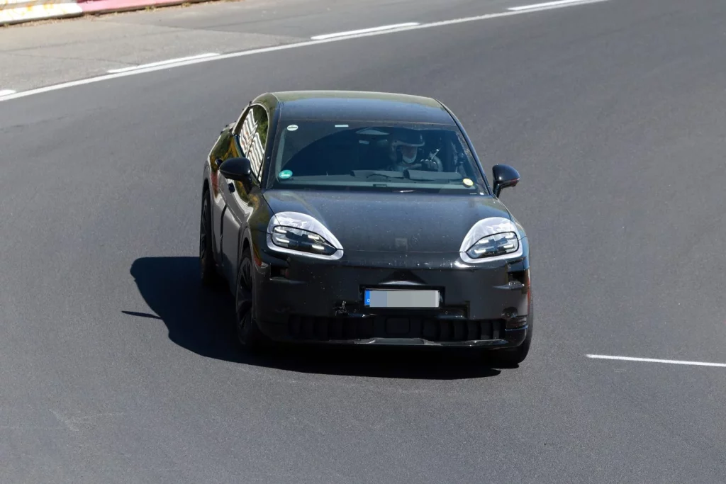 Así será el futuro, a medio y largo plazo, el Porsche Cayenne 22 Motor16 Porsche Cayenne Coupe EV 3 Motor16