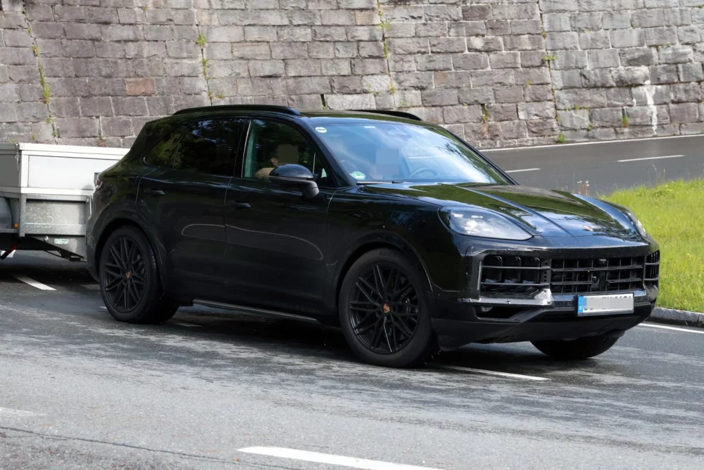 Así será el futuro, a medio y largo plazo, el Porsche Cayenne 12 Motor16 Porsche Cayenne FL 11 Motor16