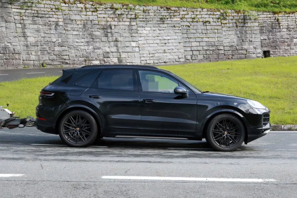Así será el futuro, a medio y largo plazo, el Porsche Cayenne 1 Motor16 Porsche Cayenne FL 14