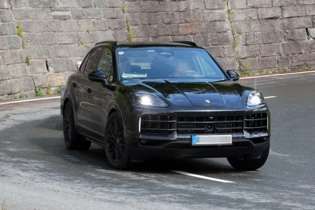 Así será el futuro, a medio y largo plazo, el Porsche Cayenne 9 Motor16 Porsche Cayenne FL 8 Motor16