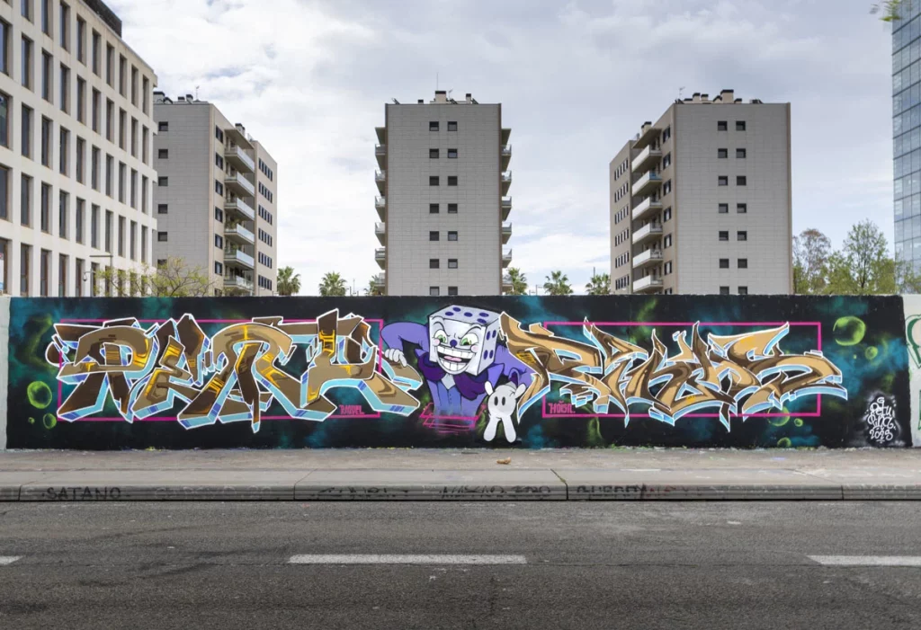 Ruta de arte urbano con el Lexus LBX. Barcelona, a todo color 31 Motor16 RUTA ARTE URBANO LEXUS LBX BARCELONA Murals Poble Nou Anonimos 3 Motor16