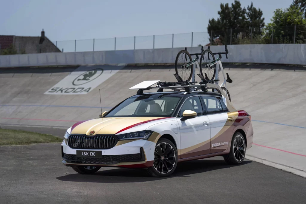 Škoda L&K 130: el 'coche de los estudiantes' pensado para ayudar a los ciclistas 5 Motor16 SKODA COCHE ESTUDIANTES 1 Motor16