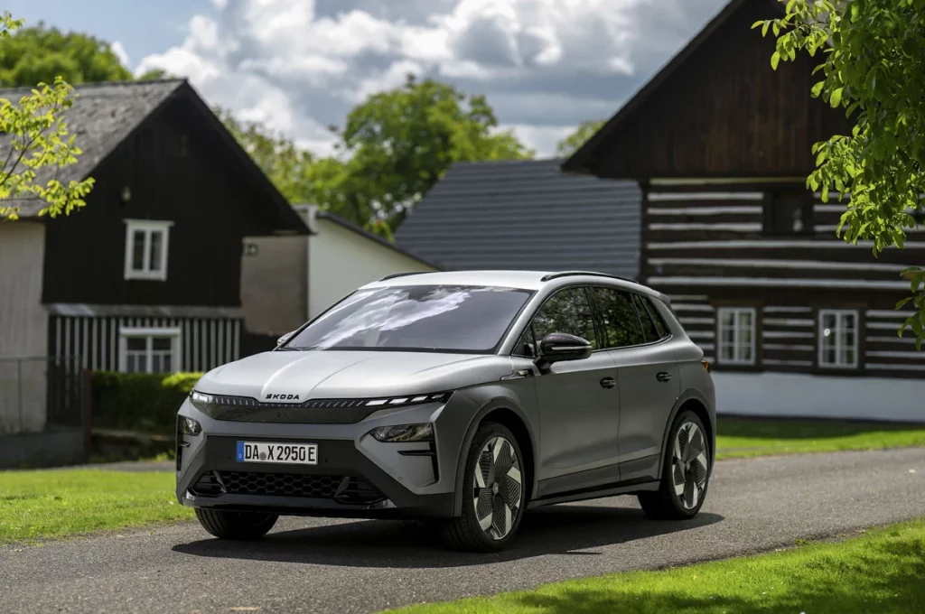 SKODA ELROQ RS 18 Motor16