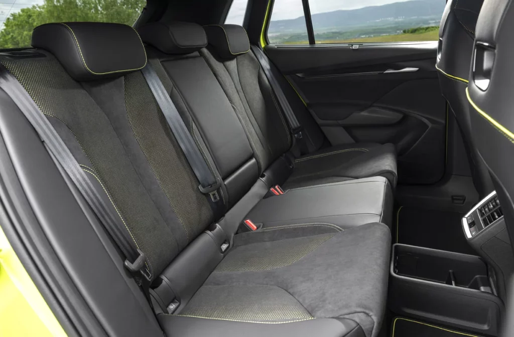SKODA ELROQ RS 23 Motor16
