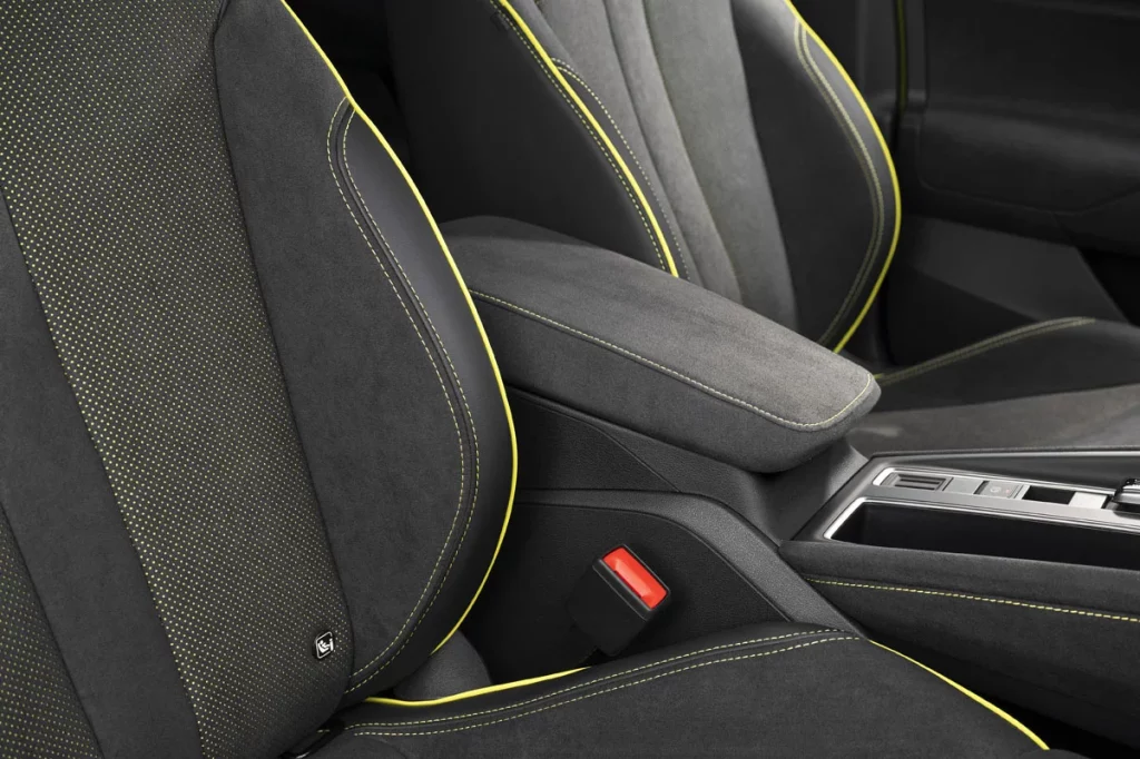 SKODA ELROQ RS 4 Motor16
