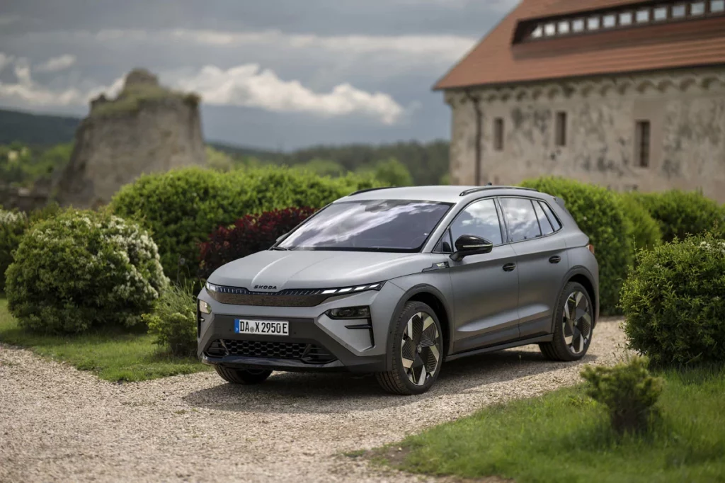 SKODA ELROQ RS 41 Motor16