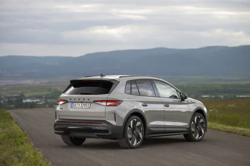 SKODA ELROQ RS 48 Motor16