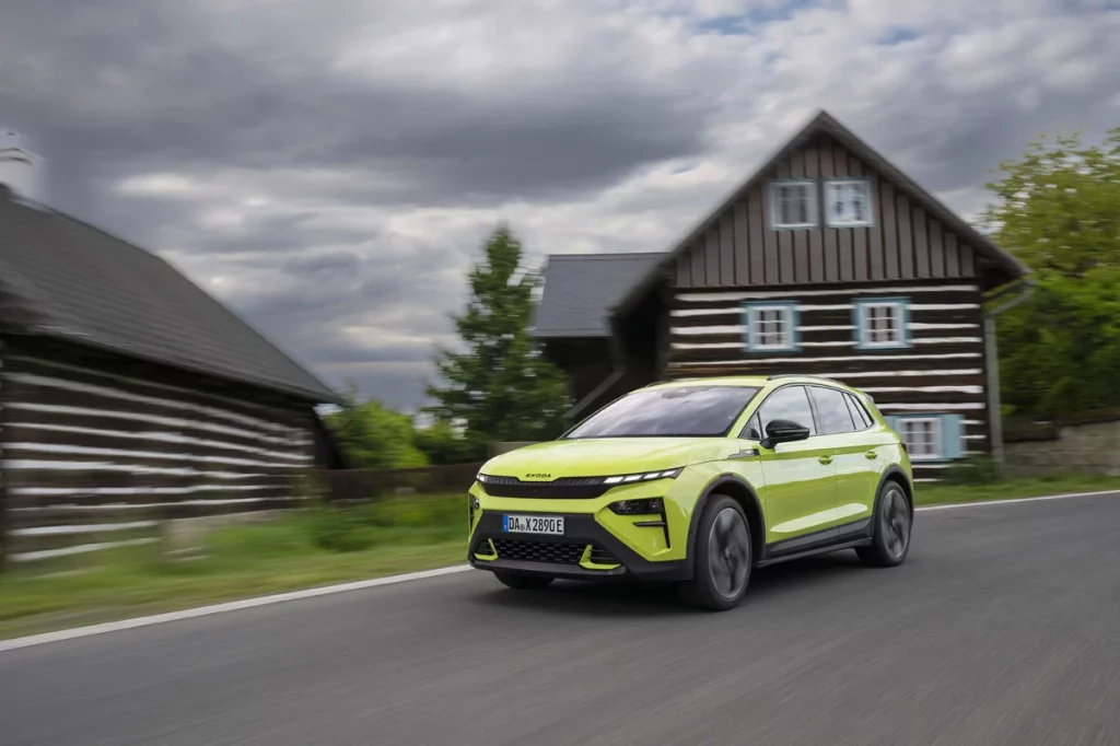 SKODA ELROQ RS 8 Motor16