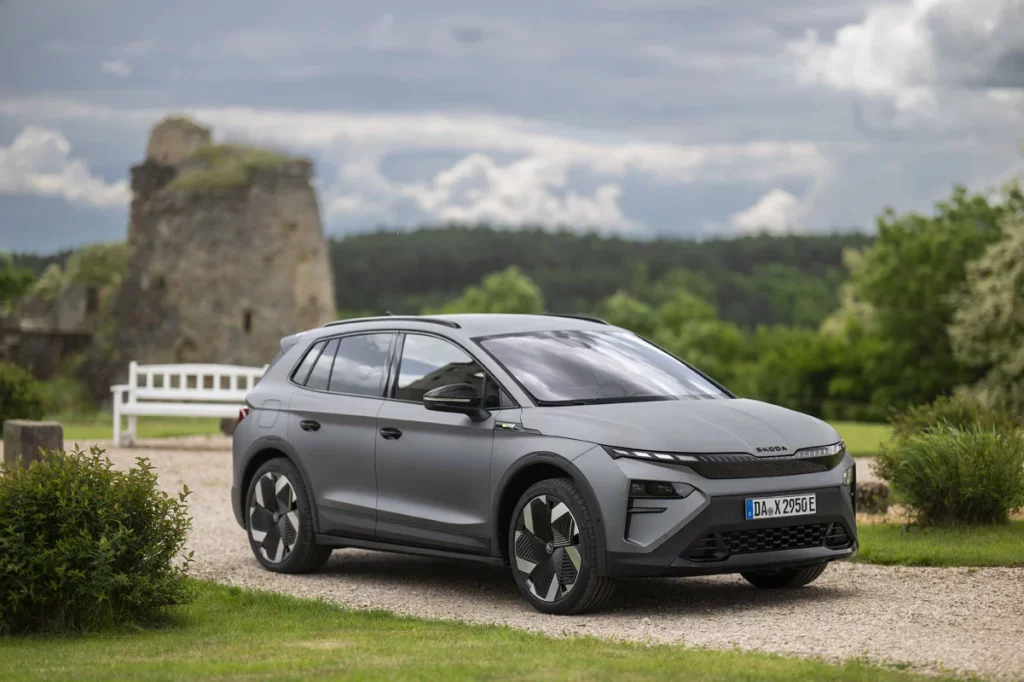 SKODA ELROQ RS 9 Motor16
