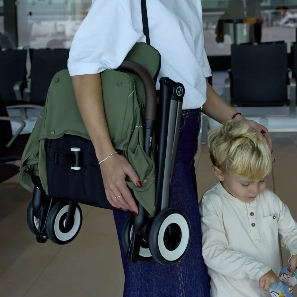 Sillita viaje tren coche ninos CYBEX Orfeo Motor16