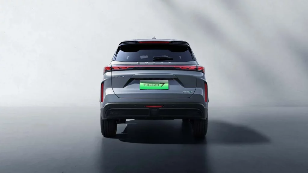 Así son los clones del EBRO s700 y s800 en Australia 1 Motor16 TIGGO 7 CSH, un clon del EBRO s700 PHEV