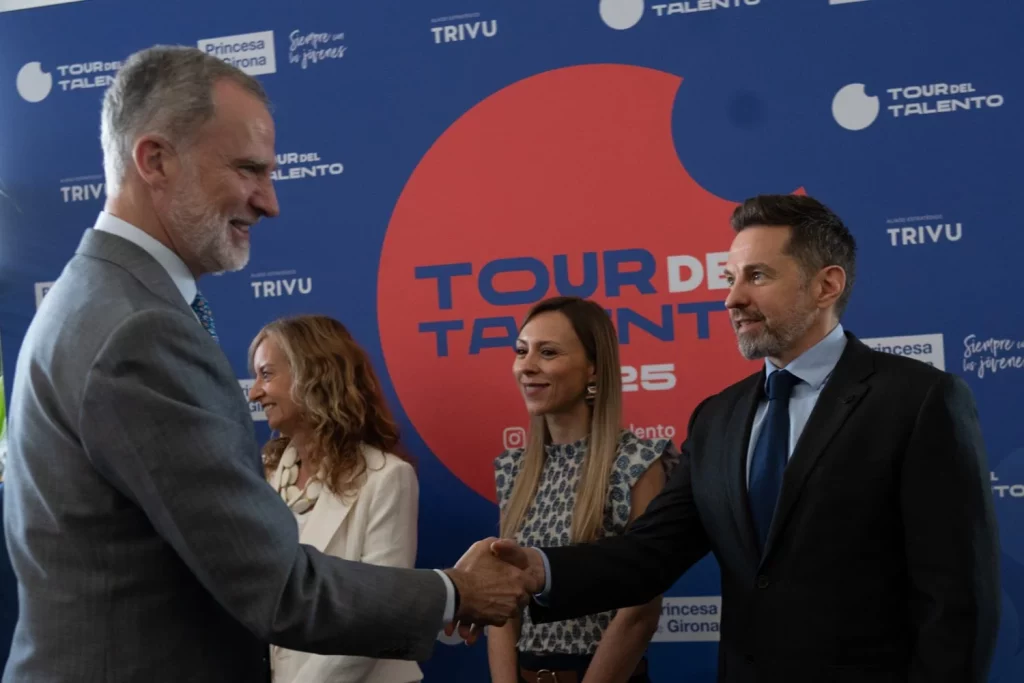 La Fundación Renault España impulsa el talento joven 3 Motor16 TOUR DEL TALENTO FUNDADION RENAULT2 Motor16