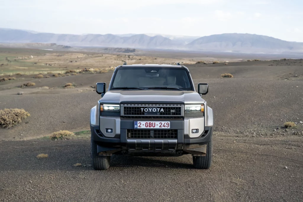 El Toyota Land Cruiser y su nueva vida electrificada 3 Motor16 TOYOTA LAND CRUISER 48 VOLTIOS 10 Motor16