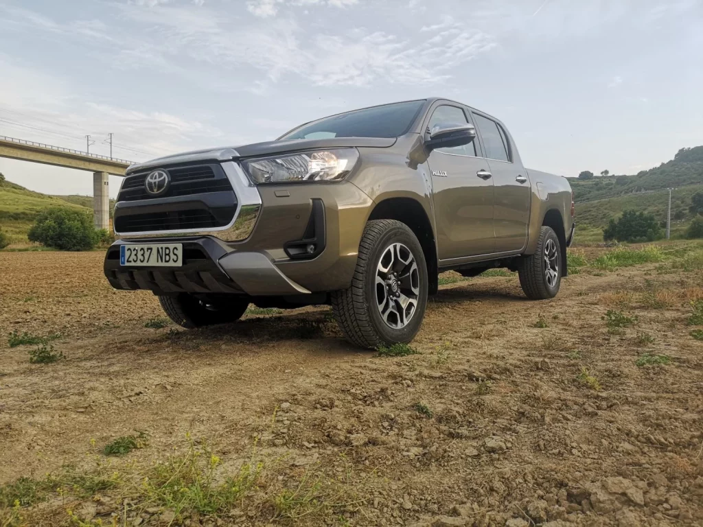 Prueba del Toyota Hilux VXL 2.8 48V: Apuesta segura, y con etiqueta Eco 4 Motor16 Toyota Hilux hibrido prueba 13 Motor16