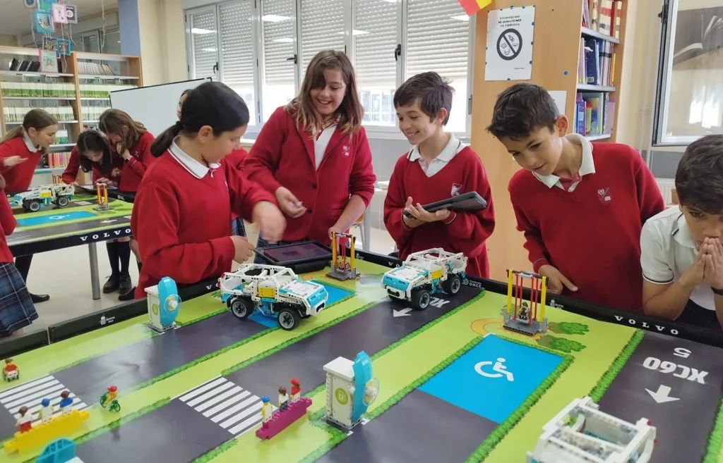 Volvo y la Fundación ONCE premian ideas para hacer un mundo mejor 1 Motor16 VOLVO FUNDACION ONCE INICIATIVA VOLVO Motor16