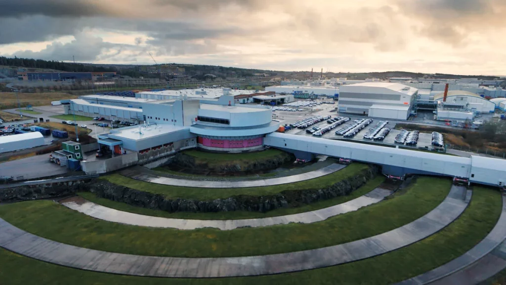Volvo reinventa el cinturón de seguridad 13 Motor16 VOLVO SAFETY CENTRE 7 Motor16