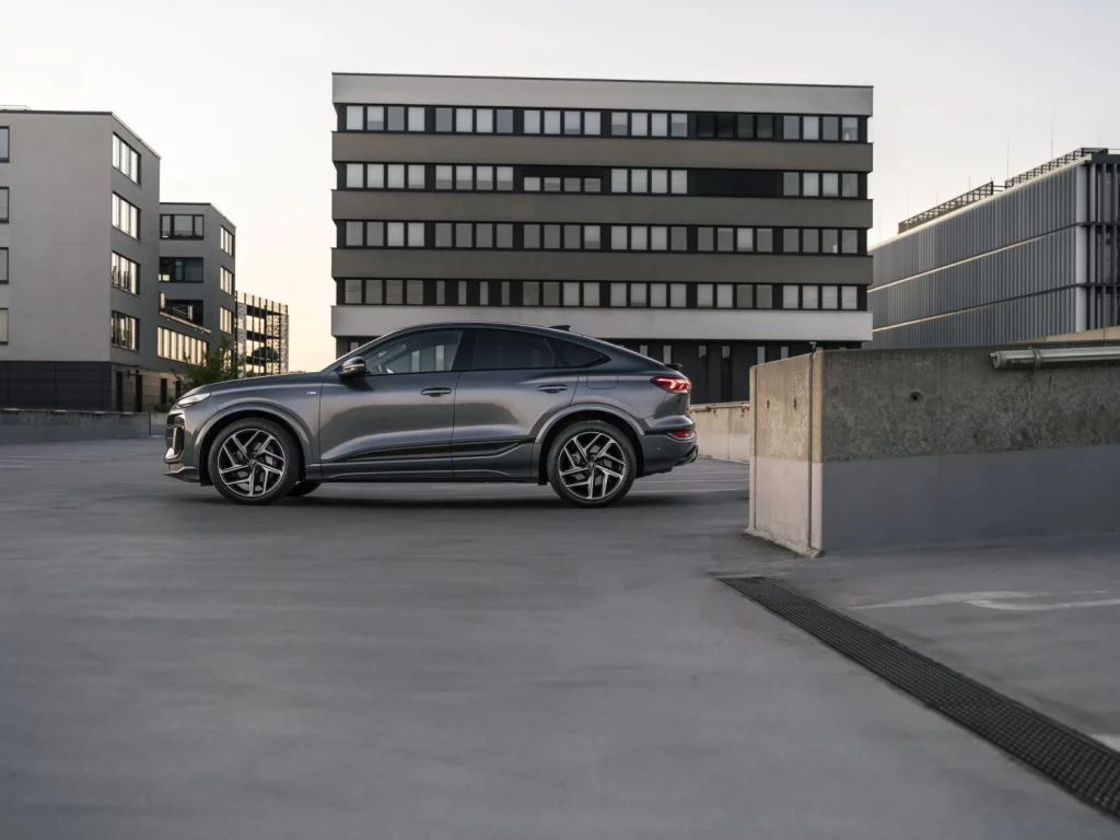 Primera prueba del Audi Q6 Sportback e-tron: Un SUV con 654 km de autonomía eléctrica 25 Motor16 audi Q6 Sportback 23 Motor16