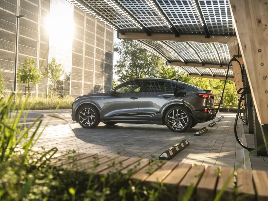 Primera prueba del Audi Q6 Sportback e-tron: Un SUV con 654 km de autonomía eléctrica 20 Motor16 audi Q6 Sportback 28 Motor16