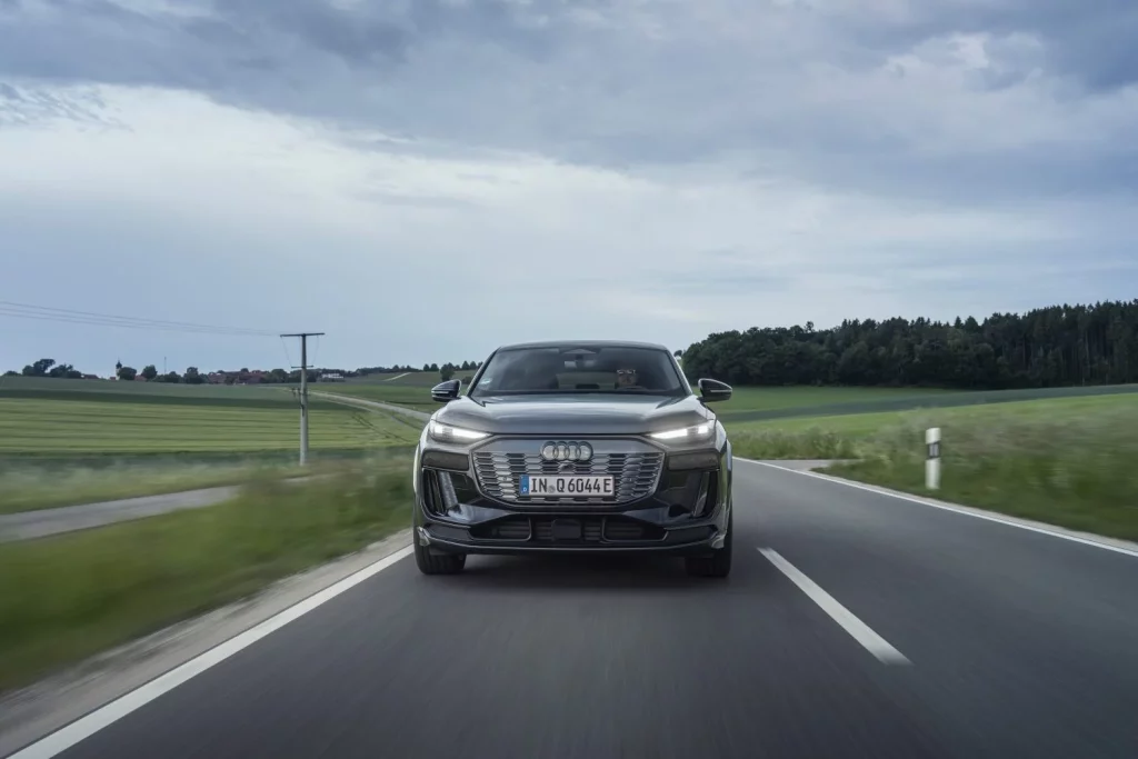 Primera prueba del Audi Q6 Sportback e-tron: Un SUV con 654 km de autonomía eléctrica 16 Motor16 audi Q6 Sportback 32 Motor16