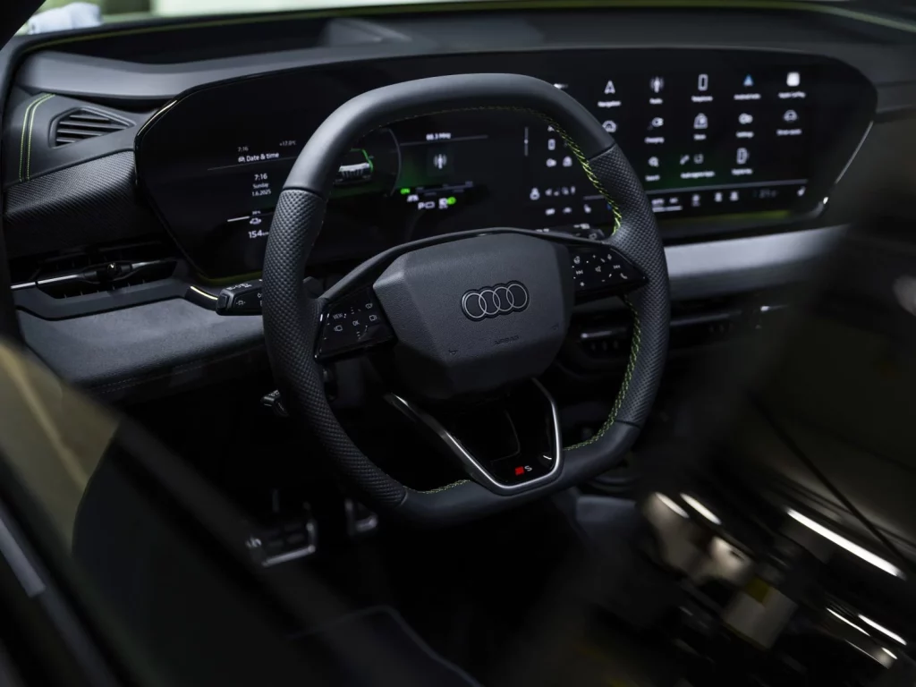 Primera prueba del Audi Q6 Sportback e-tron: Un SUV con 654 km de autonomía eléctrica 43 Motor16 audi Q6 Sportback 55 Motor16
