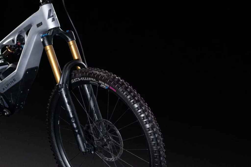 Dos exclusivas bicicletas para celebrar el 70 aniversario de Alpine 11 Motor16 bicis alpine lapierre Overvolt GLP SE10 Motor16