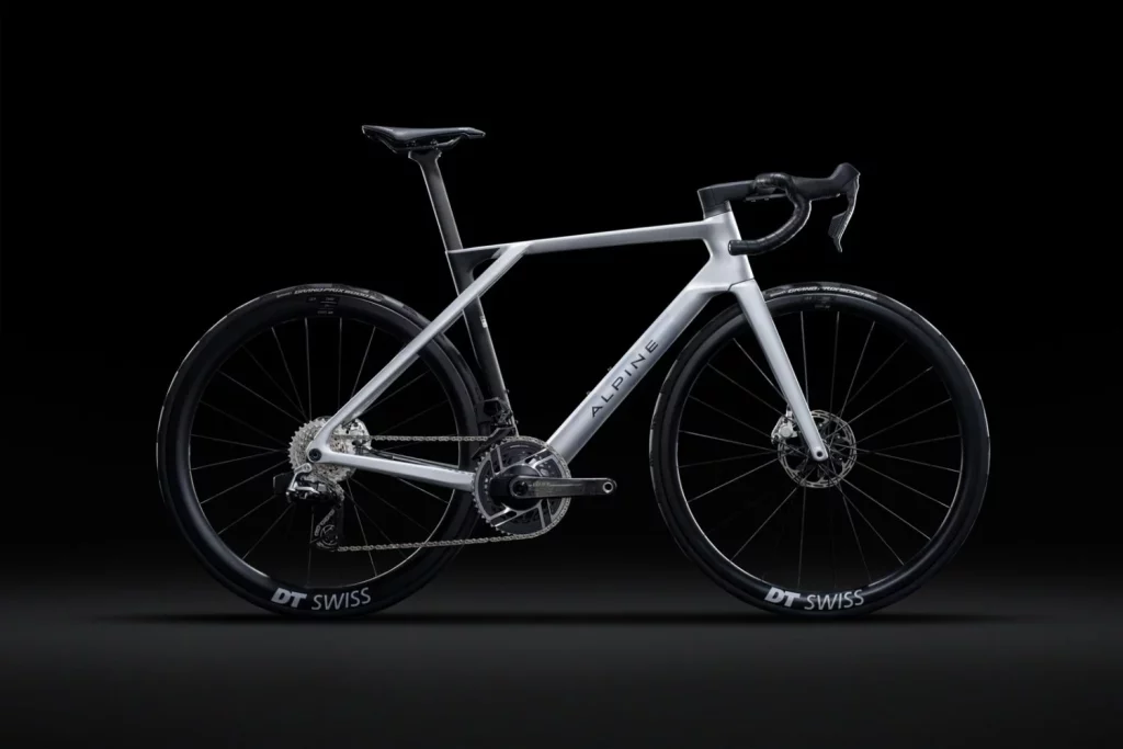 Dos exclusivas bicicletas para celebrar el 70 aniversario de Alpine 14 Motor16 bicis alpine lapierre Xelius DRS SE2 Motor16