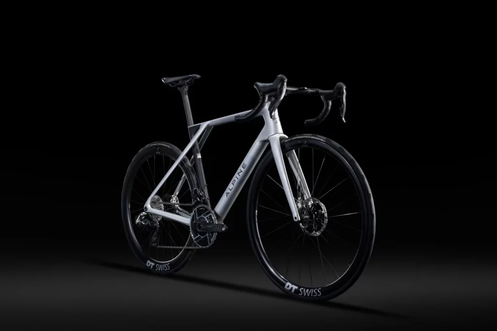 Dos exclusivas bicicletas para celebrar el 70 aniversario de Alpine 1 Motor16 bicis alpine lapierre Xelius DRS SE5 Motor16