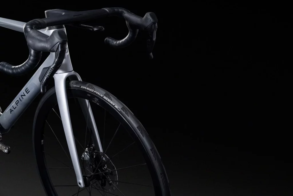 Dos exclusivas bicicletas para celebrar el 70 aniversario de Alpine 20 Motor16 bicis alpine lapierre Xelius DRS SE9 Motor16