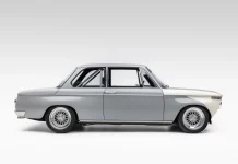 El legendario BMW 2002 renace con 300 CV y carrocería de fibra de carbono