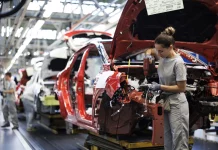 Renault reforzará la planta de Valladolid con más de 300 personas ¿Buscas empleo en automoción?