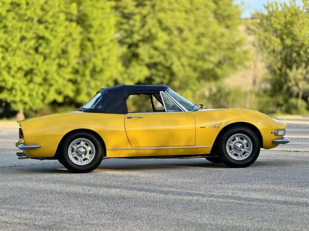 Este Fiat Dino Spider de 1967 es prácticamente un Ferrari de la época, y está a la venta 84 Motor16 Este Fiat Dino Spider de 1967 es prácticamente un Ferrari de la época, y está a la venta