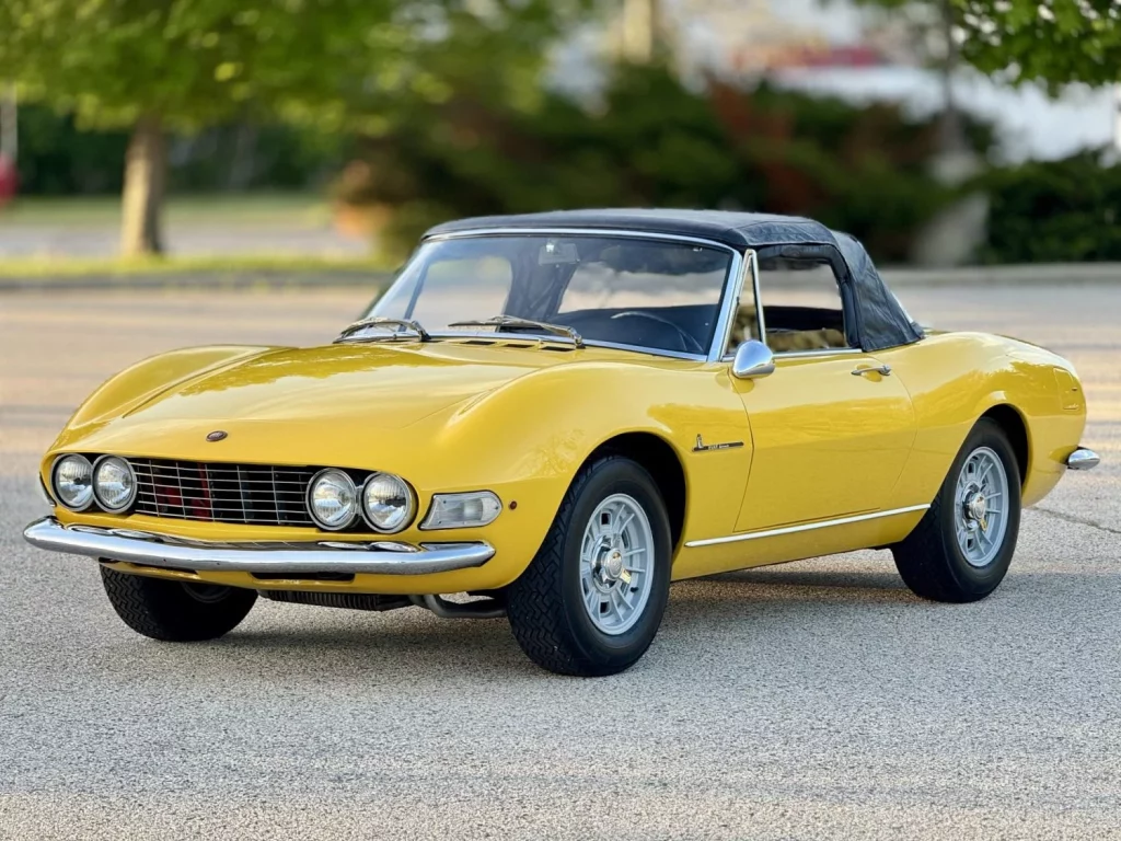 Este Fiat Dino Spider de 1967 es prácticamente un Ferrari de la época, y está a la venta 71 Motor16 fiat dino spider 1967 26 Motor16