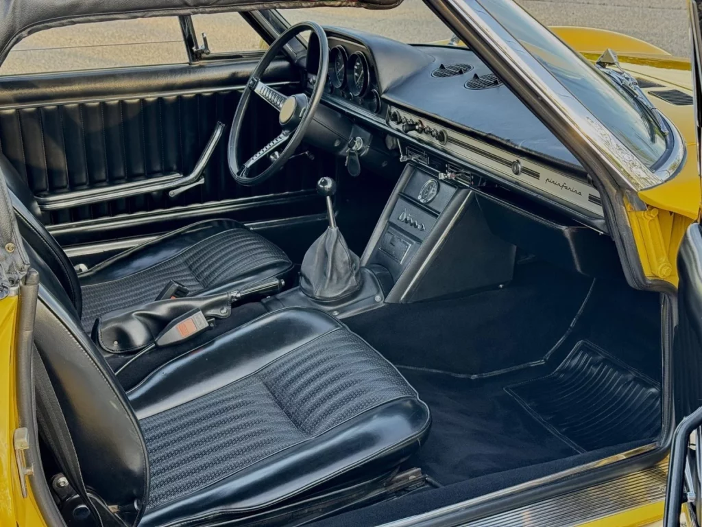 Este Fiat Dino Spider de 1967 es prácticamente un Ferrari de la época, y está a la venta 60 Motor16 fiat dino spider 1967 32 Motor16