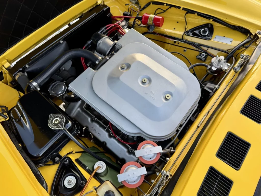 Este Fiat Dino Spider de 1967 es prácticamente un Ferrari de la época, y está a la venta 66 Motor16 fiat dino spider 1967 38 Motor16