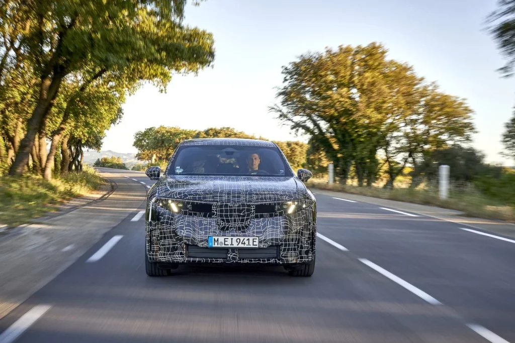 El nuevo BMW iX3 2026 ofrecerá casi 800 kilómetros de autonomía 6 Motor16 nuevo bmw ix3 2026 14 Motor16